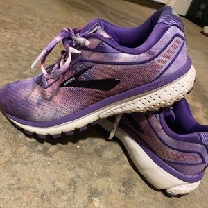 Limited addition women empowerment brooks